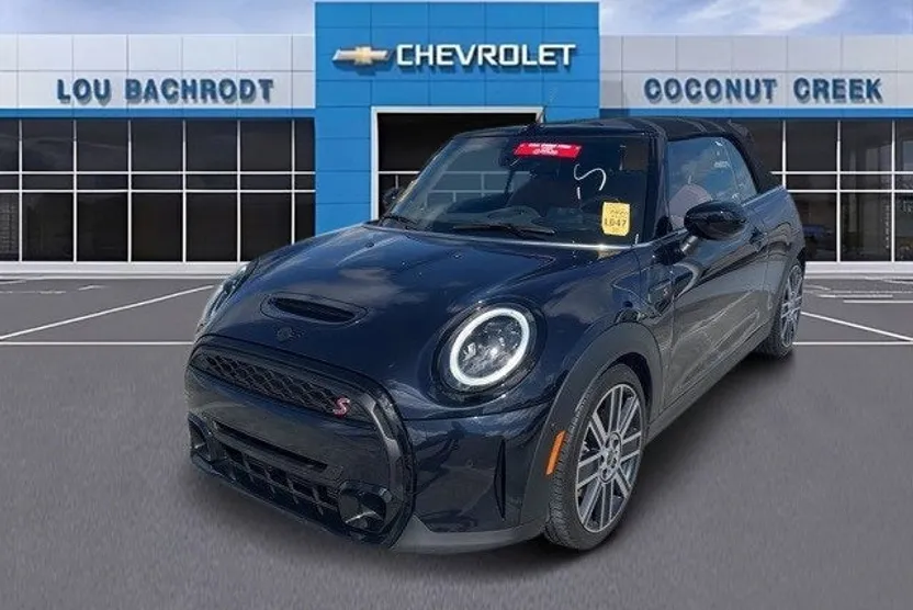 2023 Mini Cooper Convertible S photo 1