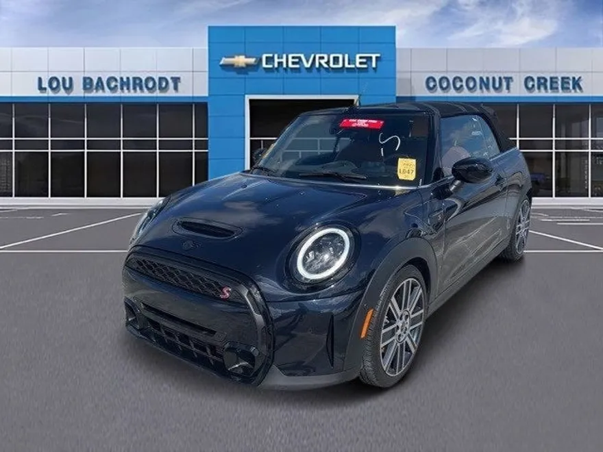2023 Mini Cooper Convertible S photo 1