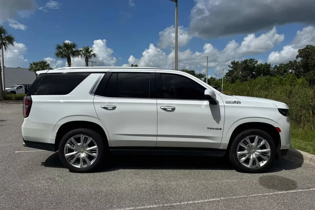 2021 Chevrolet Tahoe High Country photo 1