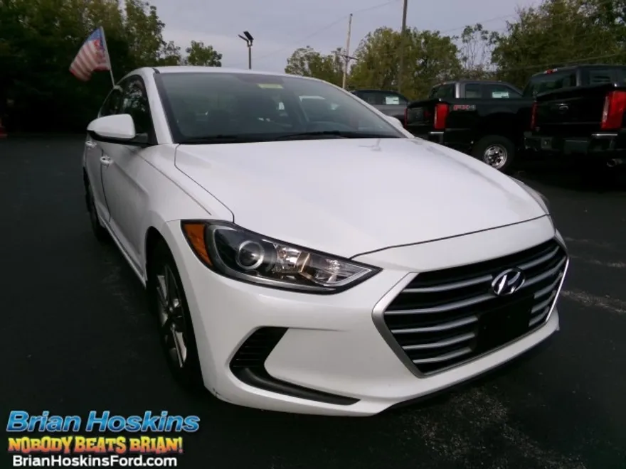 2018 Hyundai Elantra SEL photo 1