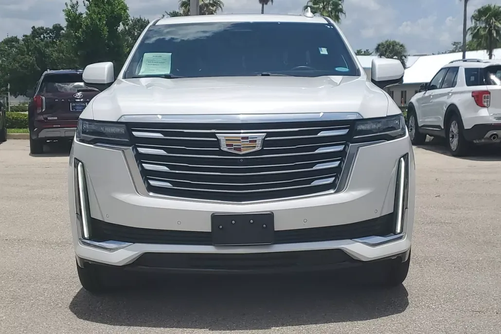 2023 Cadillac Escalade Premium Luxury Platinum photo 1