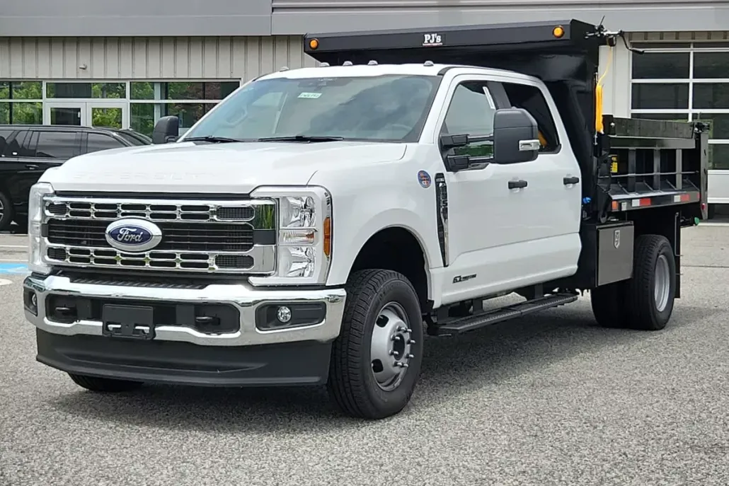 2025 Ford F-350 XL photo 1