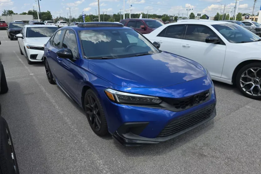 2022 Honda Civic Si photo 1