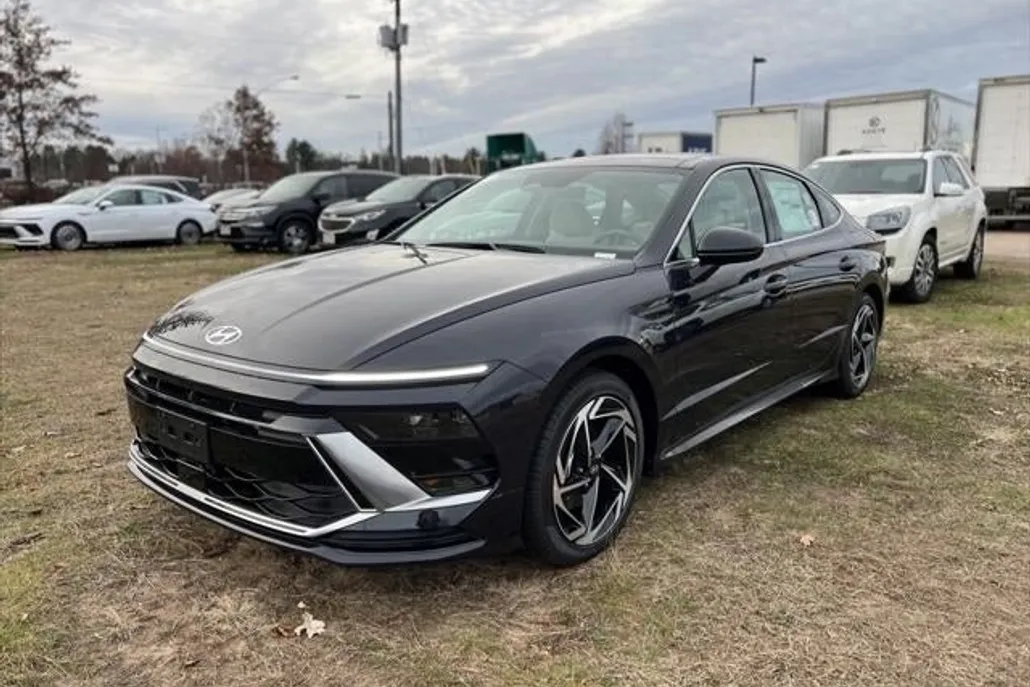 2025 Hyundai Sonata SEL Convenience photo 1