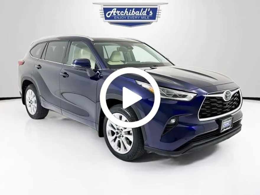 2021 Toyota Highlander Limited photo 1
