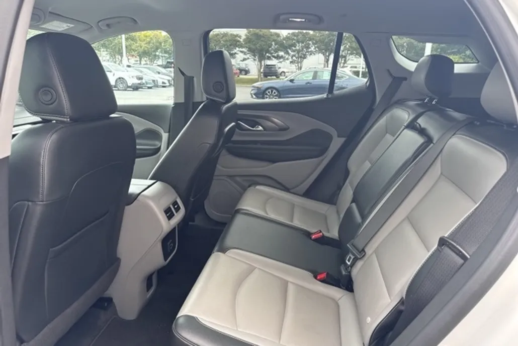 2024 Gmc Terrain SLT photo 1