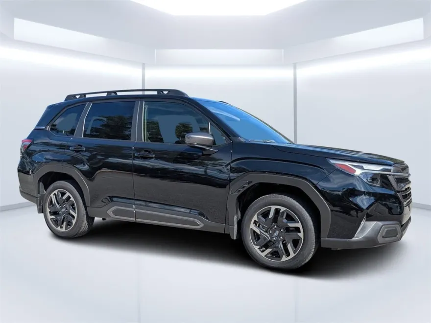 2025 Subaru Forester Limited photo 1