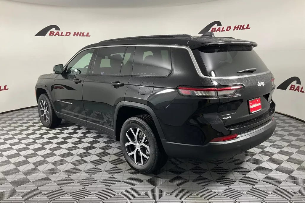2025 Jeep Grand Cherokee Limited photo 1