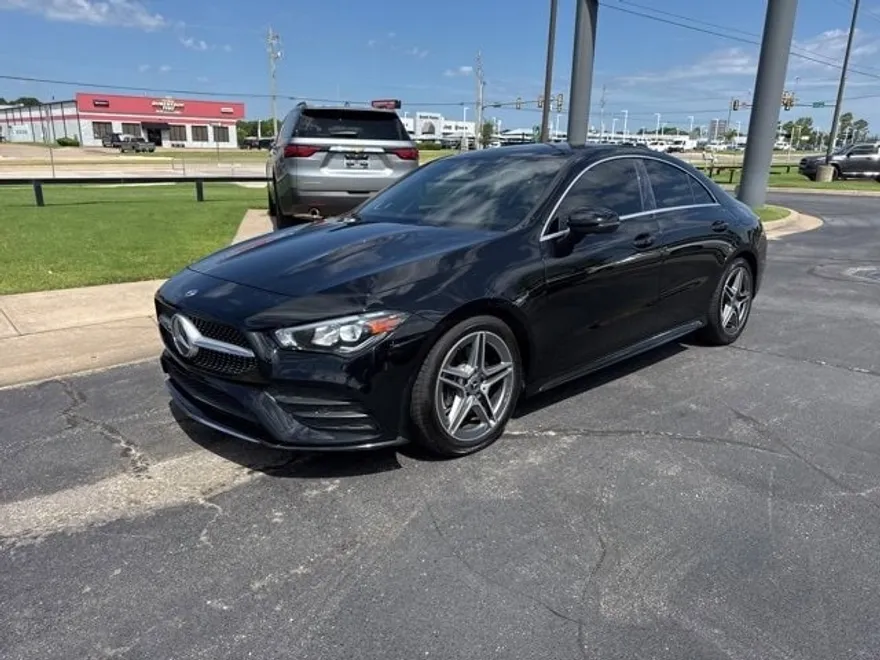 2020 Mercedes Benz CLA 250 4MATIC photo 1