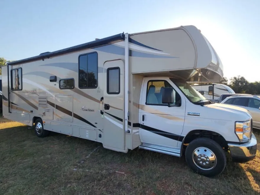 2018 Ford E-450 photo 1