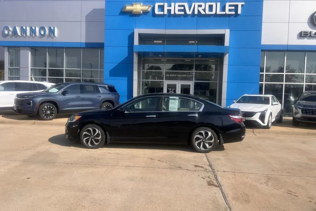 2016 Honda Accord EX photo 1