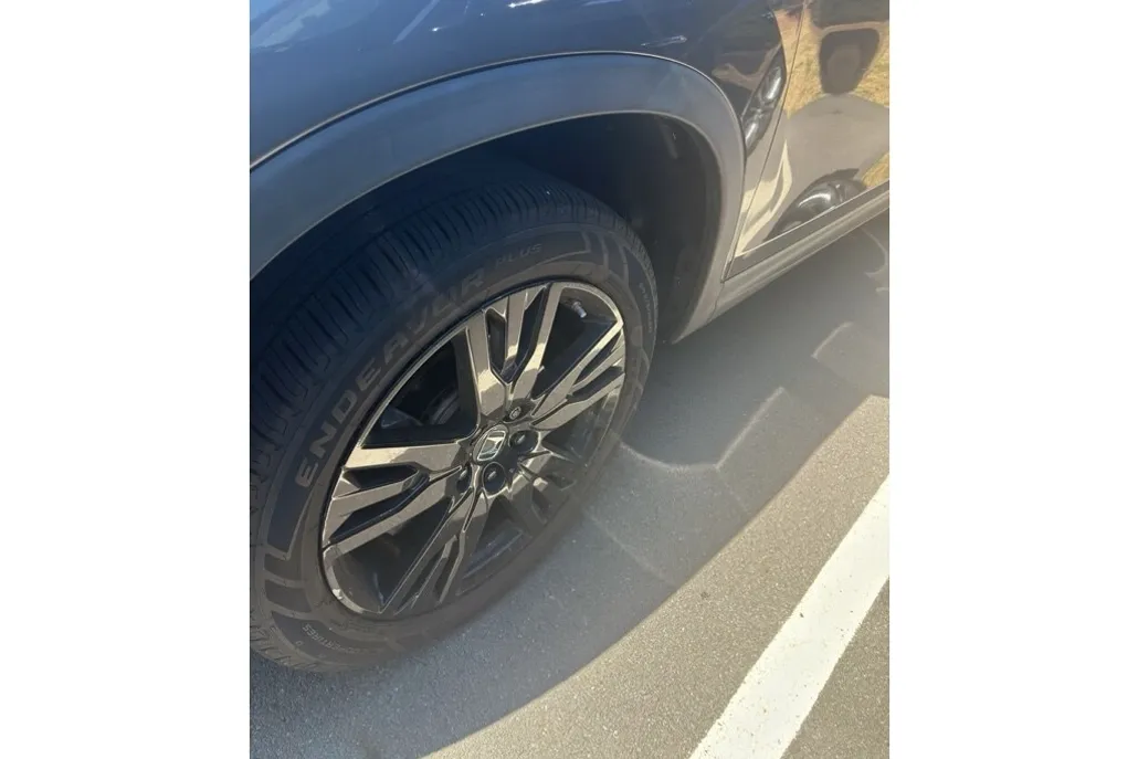2022 Honda Pilot Special Edition photo 1
