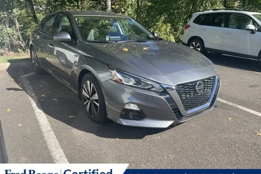 2022 Nissan Altima 2.5 SL photo 1