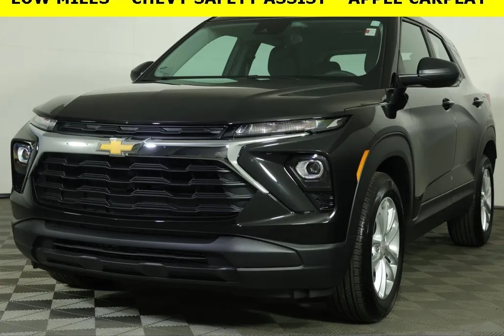 2026 Chevrolet Trailblazer LS photo 1