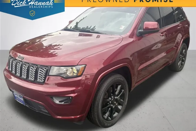 2021 Jeep Grand Cherokee Laredo X photo 1