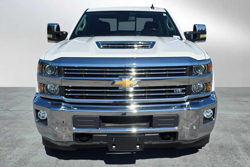 2019 Chevrolet Silverado 2500HD LTZ photo 1