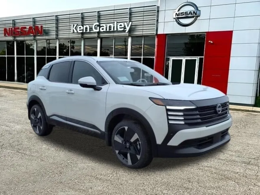 2025 Nissan Kicks SR photo 1