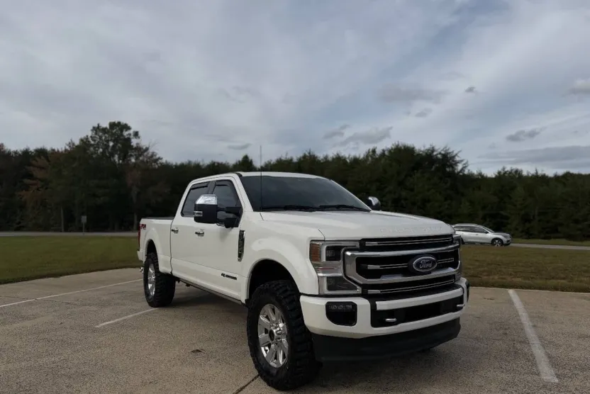 2022 Ford F-250 Platinum photo 1