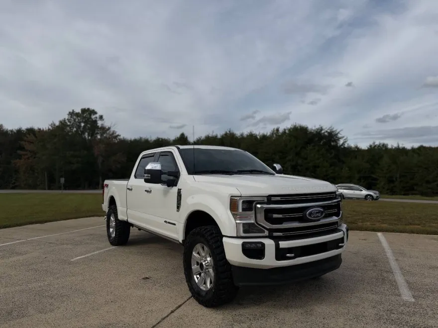 2022 Ford F-250 Platinum photo 1