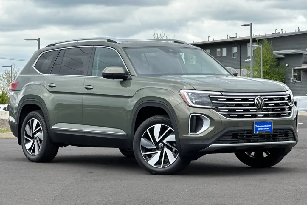 2025 Volkswagen Atlas SEL photo 1