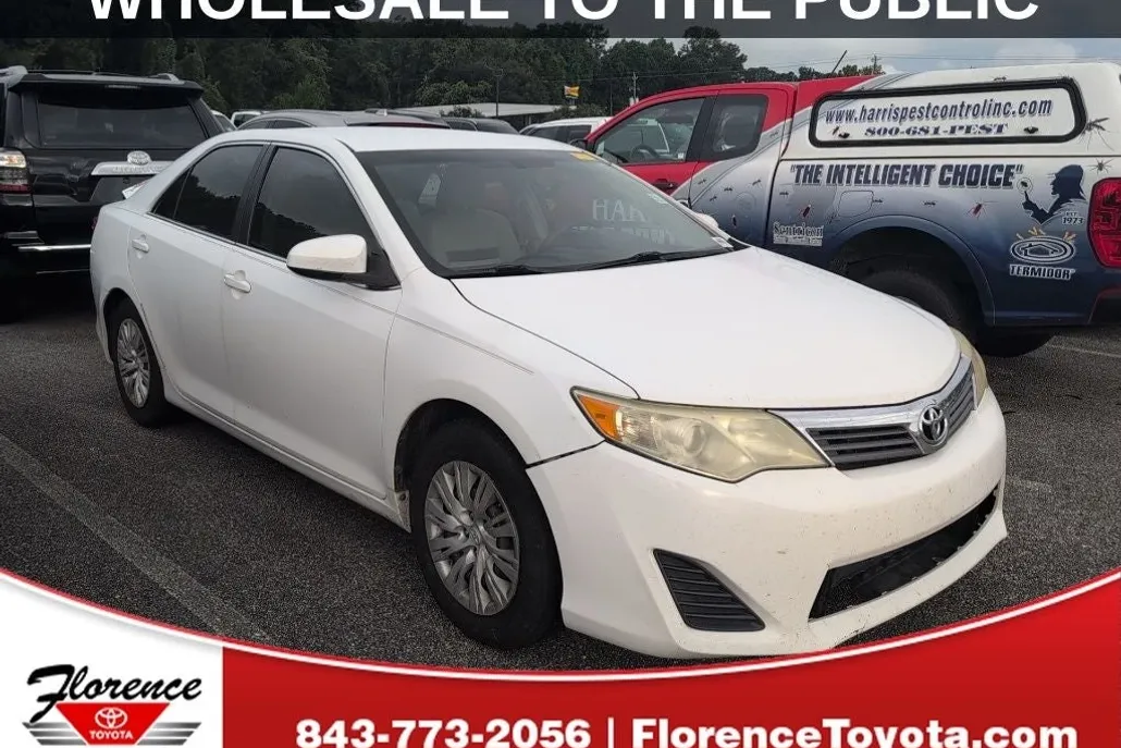 2012 Toyota Camry L photo 1
