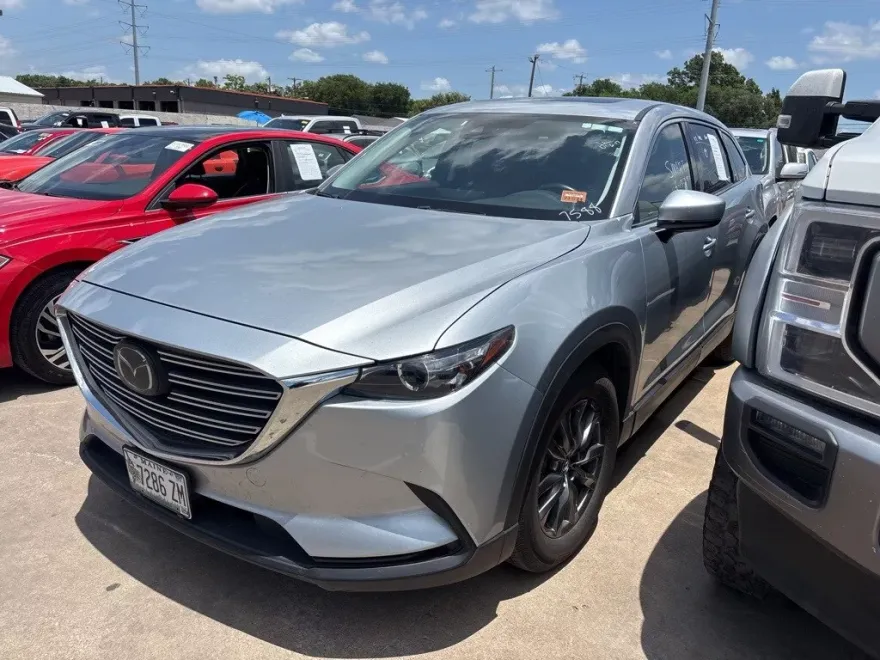 2023 Mazda CX-9 Touring photo 1
