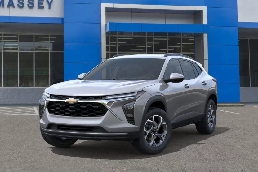 2025 Chevrolet Trax LT photo 1