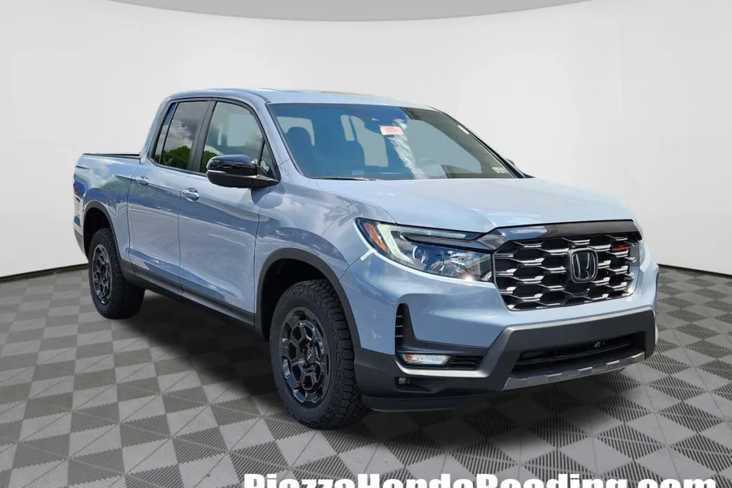 2025 Honda Ridgeline TrailSport photo 1