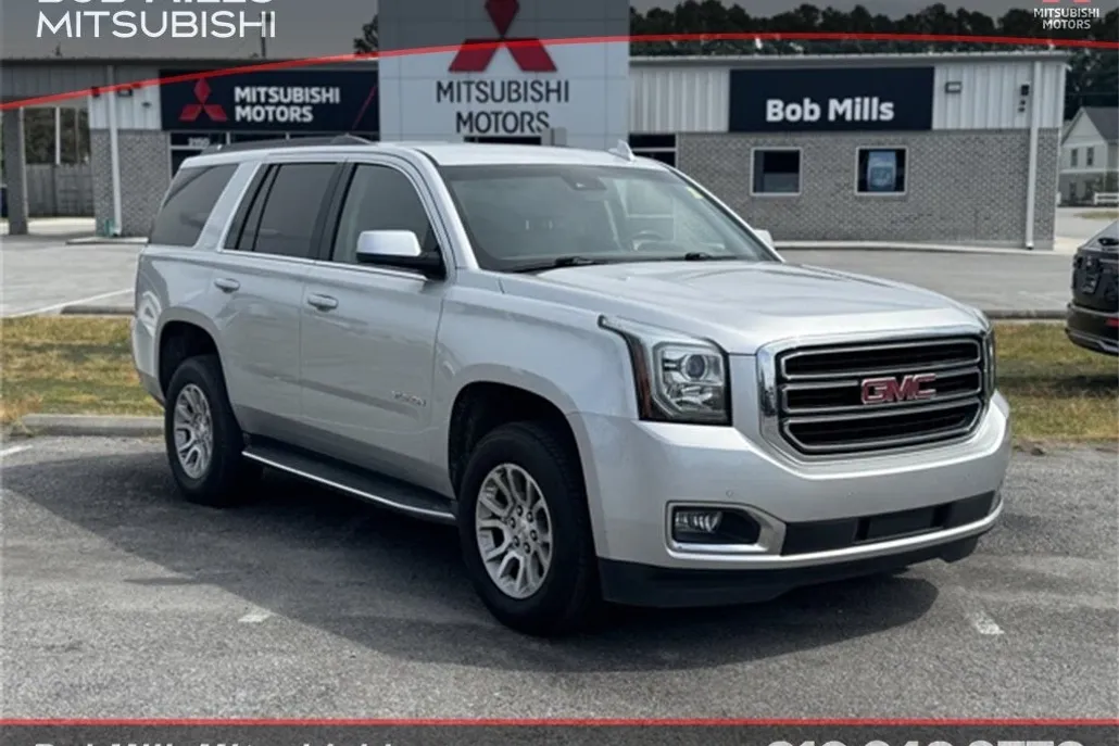 2017 Gmc Yukon SLT photo 1