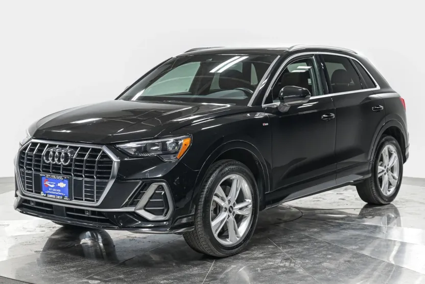 2021 Audi Q3 S line Premium photo 1