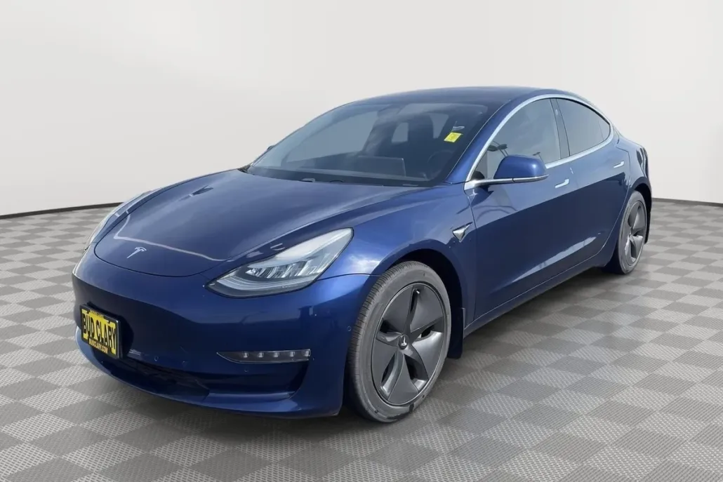2018 Tesla Model 3 Long Range photo 1