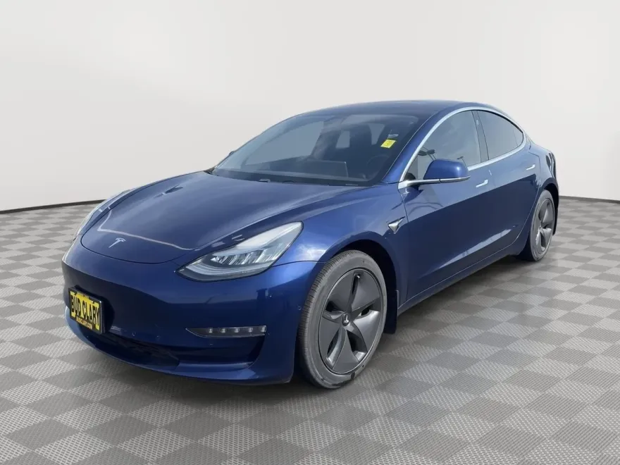 2018 Tesla Model 3 Long Range photo 1