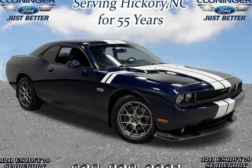 2014 Dodge Challenger R/T photo 1