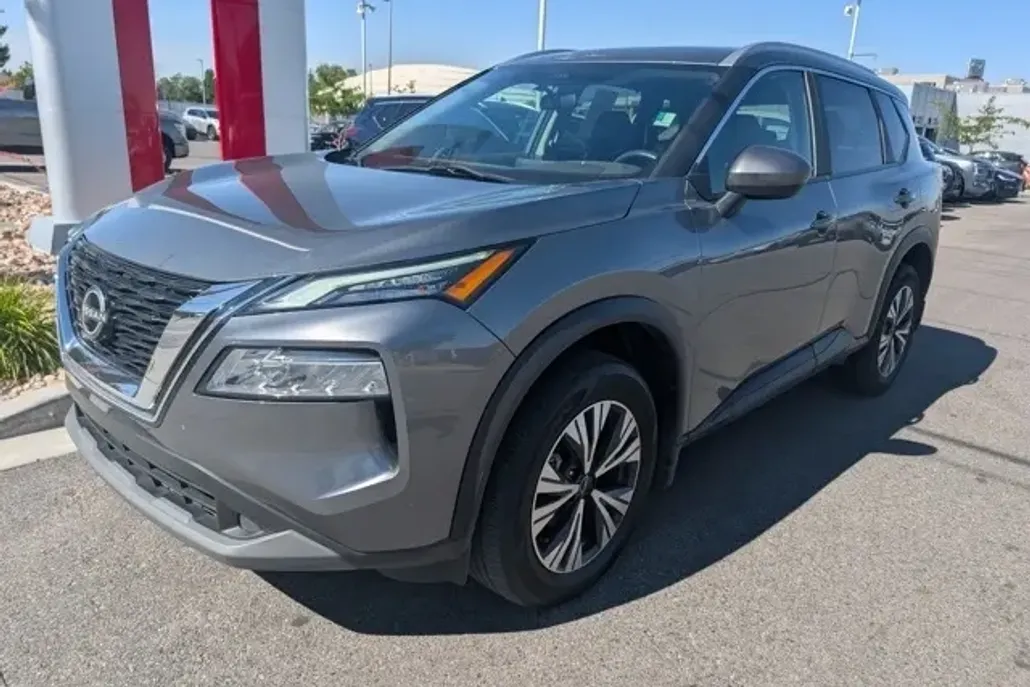 2023 Nissan Rogue SV photo 1