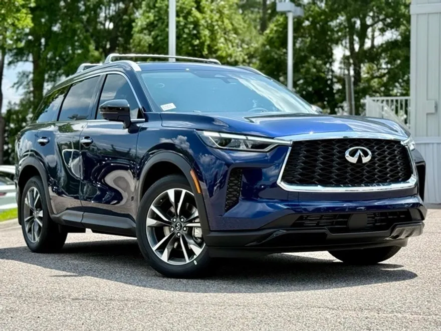 2025 Infiniti QX60 Luxe photo 1