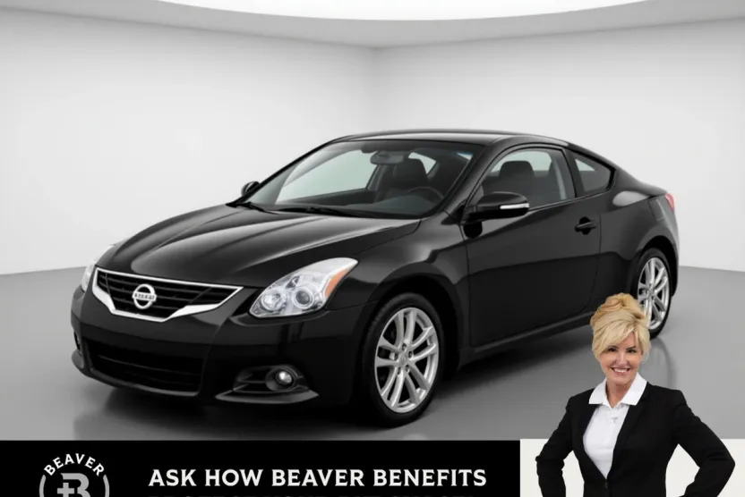 2010 Nissan Altima 3.5 SR photo 1