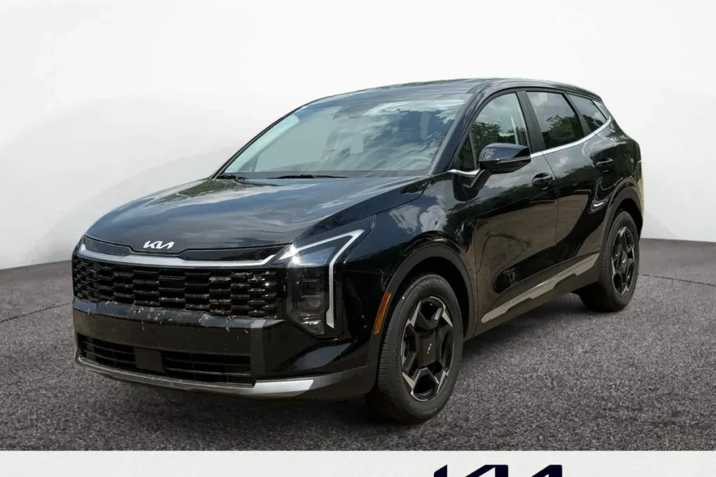 2026 Kia Sportage EX photo 1