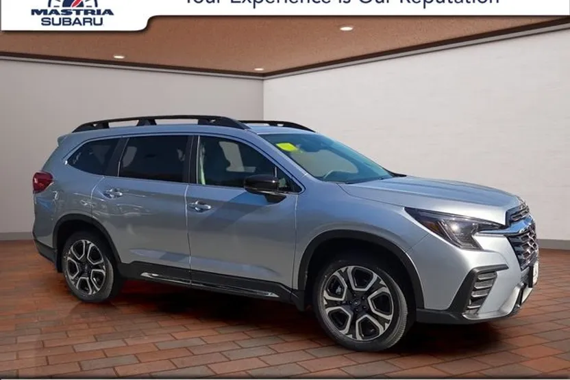2025 Subaru Ascent Limited photo 1