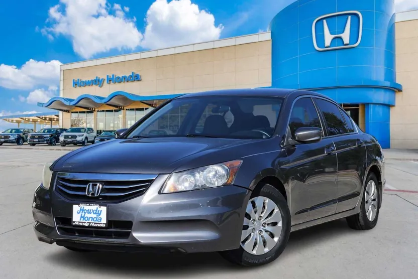 2011 Honda Accord LX photo 1