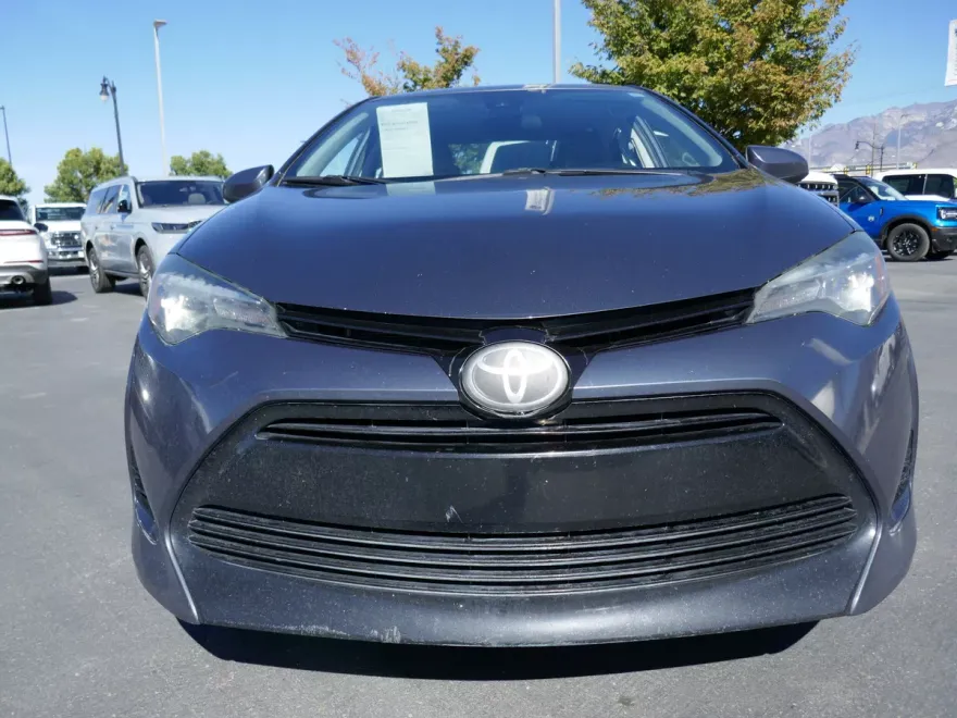 2018 Toyota Corolla L photo 1