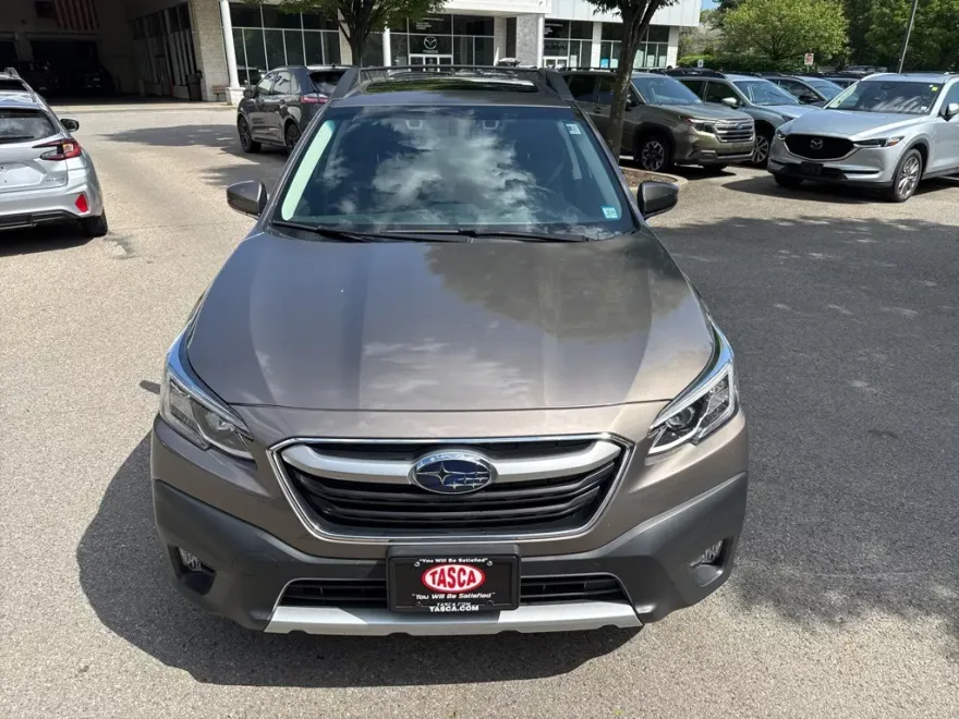 2022 Subaru Outback Limited photo 1