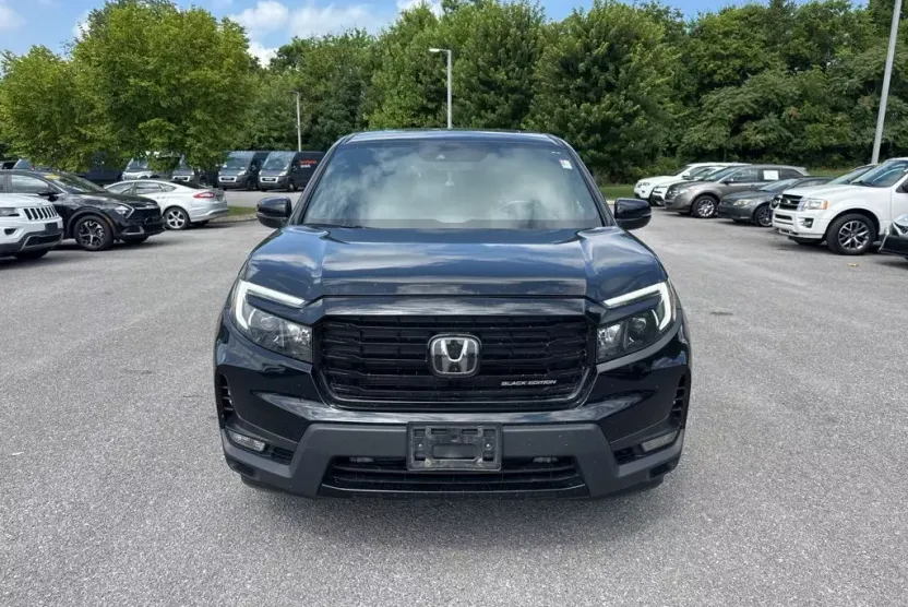 2022 Honda Ridgeline Black Edition photo 1