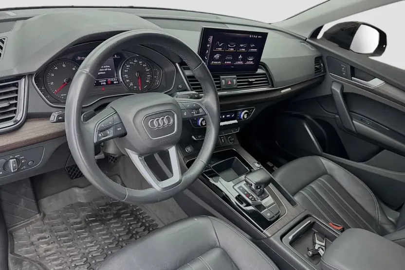 2021 Audi Q5 Premium photo 1