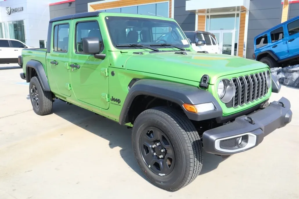 2025 Jeep Gladiator Sport photo 1