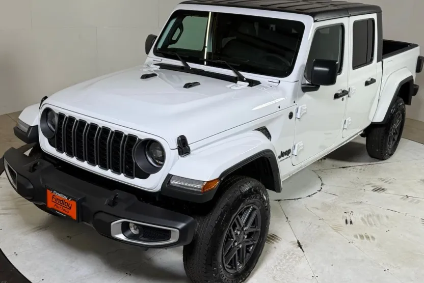 2025 Jeep Gladiator Sport photo 1