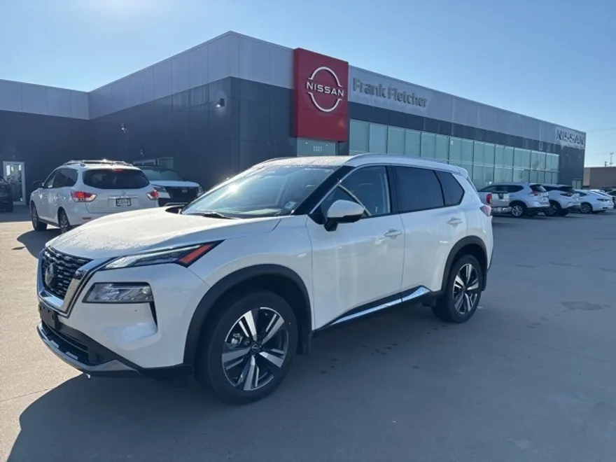 2023 Nissan Rogue SL photo 1