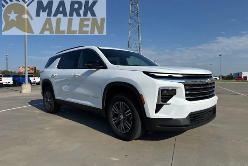 2025 Chevrolet Traverse photo 1