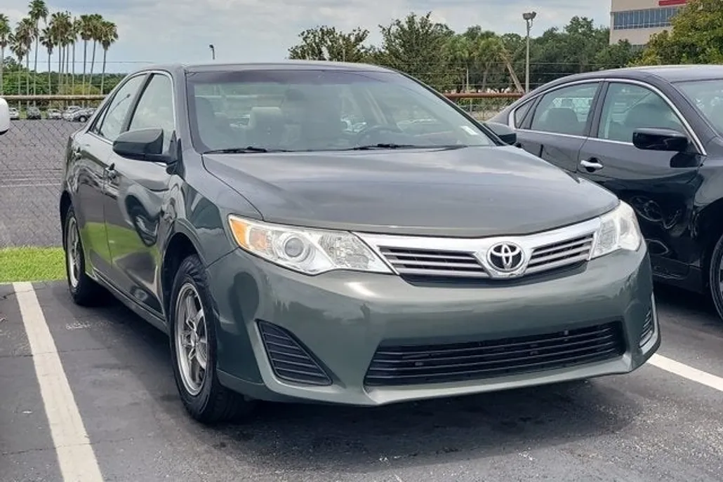 2012 Toyota Camry Base photo 1