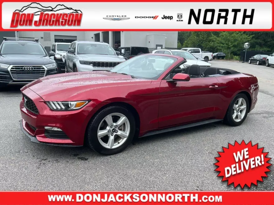 2017 Ford Mustang V6 Convertible photo 1