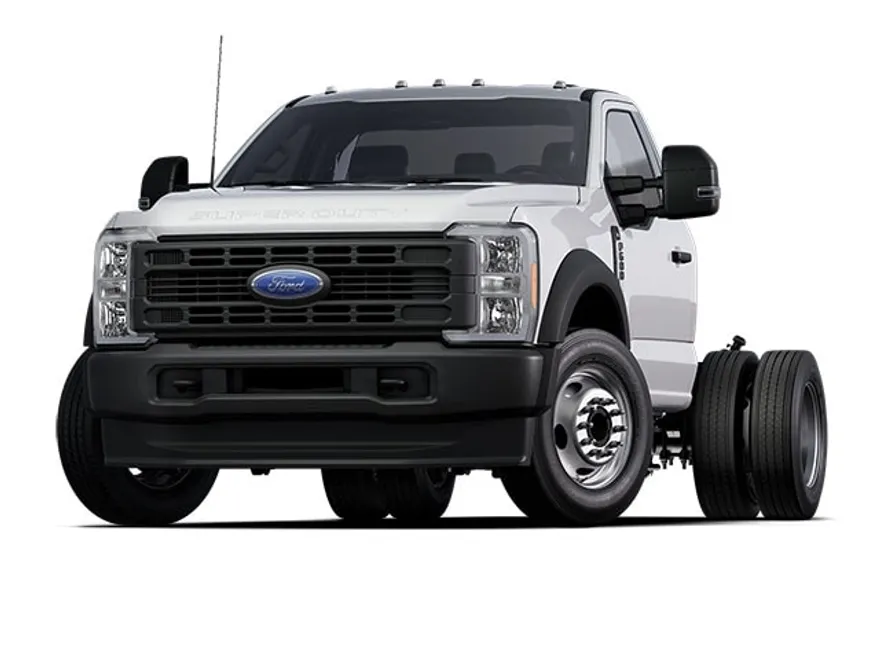 2025 Ford F-600 photo 1